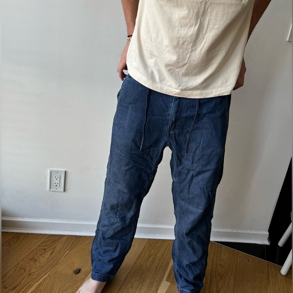 Levi’s - lightweight, soft denim look draw string pant. Comfy. Size: S. BLUE - Picture 1 of 14